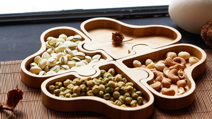 شیک‌ترین مدل‌های اردوخوری چوب بامبو