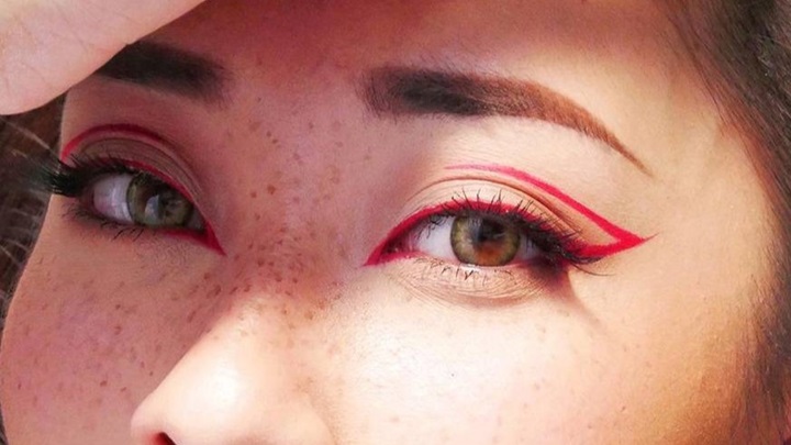 ظاهری جذاب با استفاده از خط چشم‌های رنگی