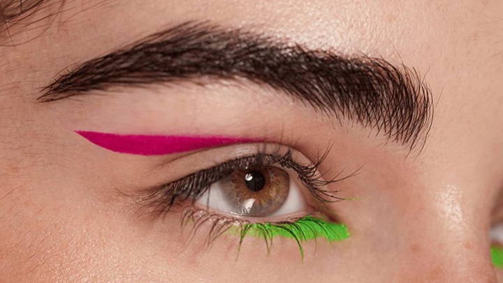 خط چشم رنگی صورتی و سبز
