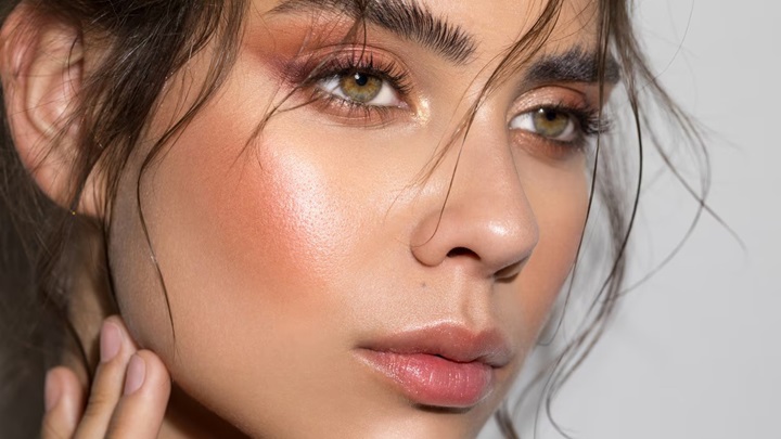 مدل آرایش دخترانه شیک و ساده مخصوص خانم های خوش سلیقه