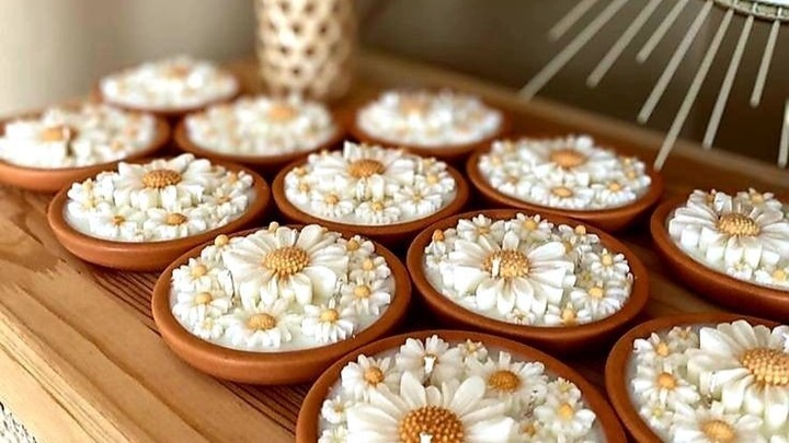 شمعهای فانتزی کوچک با طرح گل شمعهای فانتزی کوچک با طرح گل