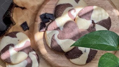 (ویدئو) طرز تهیه بیسکوئیت های بای خانگی دو رنگ