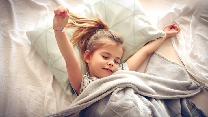 اهمیت برنامه خواب برای زود بیدار شدن کودکان در زمان مدرسه اهمیت برنامه خواب برای زود بیدار شدن کودکان در زمان مدرسه