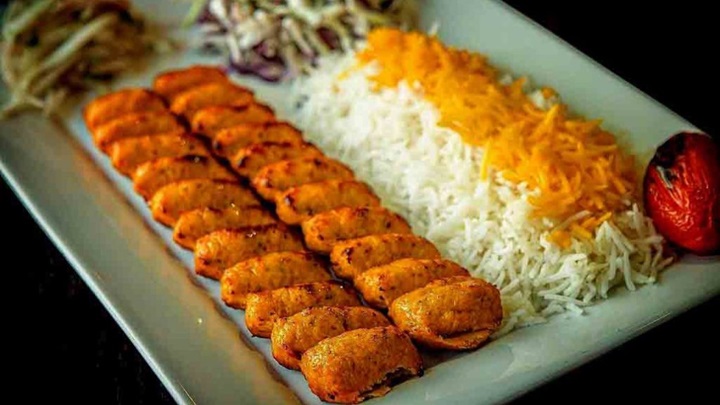 مراحل تهیه کباب کوبیده مرغ فوری