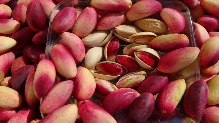 کاربرد پوست پسته تازه