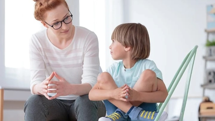 راههایی برای کمک به فرزندتان وقتی در مدرسه ناراضی هستند راههایی برای کمک به فرزندتان وقتی در مدرسه ناراضی هستند