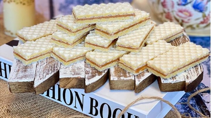 طرز تهیه ویفر رنگارنگ خانگی طرز تهیه ویفر رنگارنگ خانگی