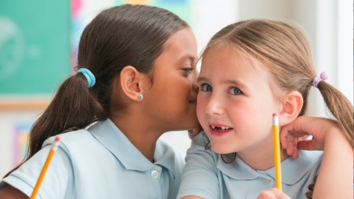 جلب توجه مثبت یا تأیید از دلایل دروغگویی دانش‌آموزان؛ نحوه برخورد با دانش آموز دروغگو