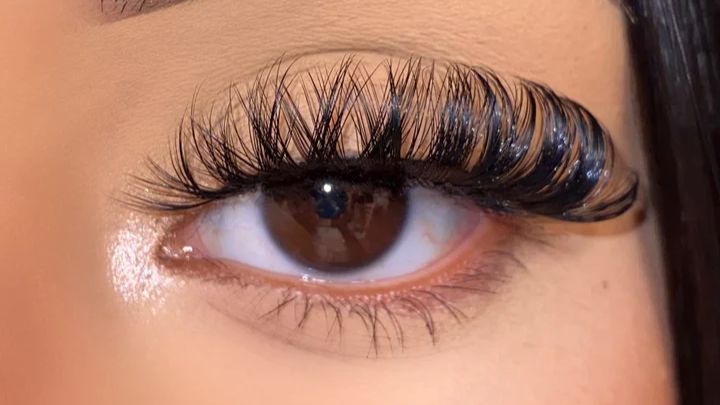 اکستنشن مژه نئونی از ایدههای جذاب برای اکستنشن مژه رنگی اکستنشن مژه نئونی از ایدههای جذاب برای اکستنشن مژه رنگی