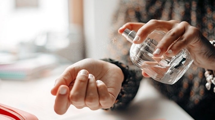 معرفی 7 عطر مشابه عطرهای معروف و گرانقیمت معرفی 7 عطر مشابه عطرهای معروف و گرانقیمت