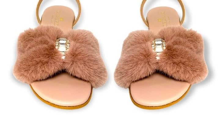 صندل‌های خزدار؛ مناسب برای هر مکانی