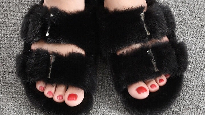 صندل‌های خزدار؛ هدیه‌ای ویژه برای خودتان