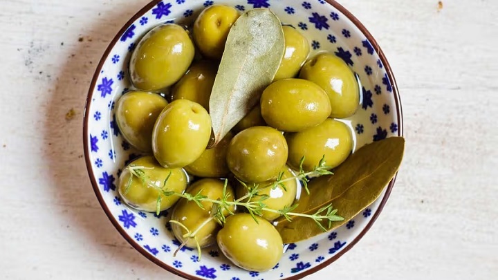 کدام بهتر است؛ زیتون شکسته یا غیر شکسته؟ کدام بهتر است؛ زیتون شکسته یا غیر شکسته؟