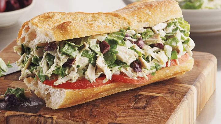 مراحل تهیه ساندویچ مرغ و اسفناج