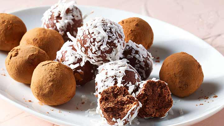 نکات و فوت و فنهای تهیه ترافل قهوه و بادام نکات و فوت و فنهای تهیه ترافل قهوه و بادام