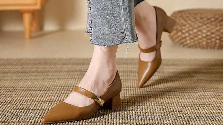 طراحی‌های خلاقانه کفش مجلسی کرم و قهوه‌ای