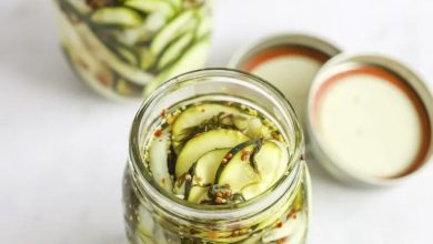 طرز تهیه ترشی کدو سبز و پیاز؛ چاشنی دلچسب هر غذایی