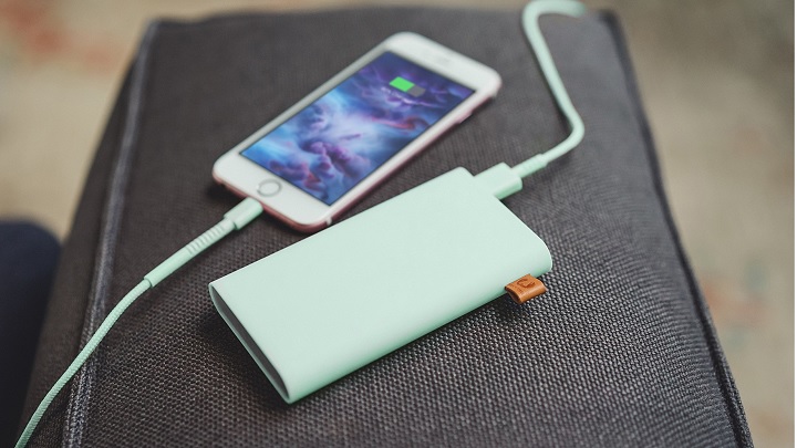 پاوربانک از لوازم ضروری در سفر پاوربانک از لوازم ضروری در سفر