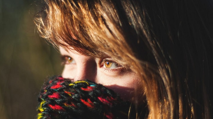 رنگ چشم عسلی چه چیزی در مورد شخصیتتان میگوید؟ رنگ چشم عسلی چه چیزی در مورد شخصیتتان میگوید؟