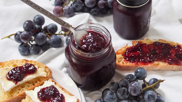 مراحل تهیه مارمالاد انگور مراحل تهیه مارمالاد انگور