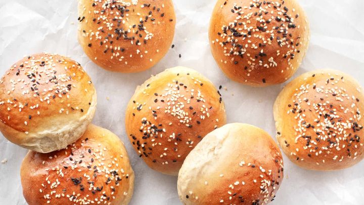 رسپی یک نان خوشمزه و مخصوص برای همبرگر رسپی یک نان خوشمزه و مخصوص برای همبرگر