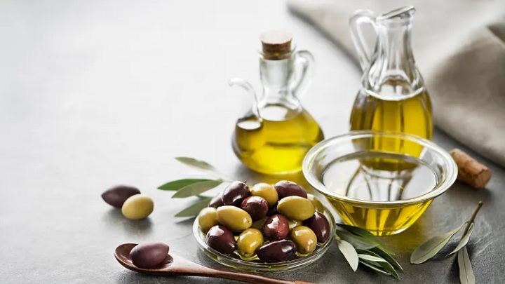 طرز تهیه روغن زیتون خانگی بدون حرارت دادن