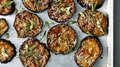 طرز تهیه بادمجان سوخاری پنیری؛ فینگرفود خوشمزه برای مهمانی‌ها