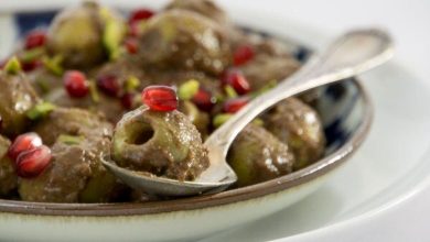 طرز تهیه زیتون پرورده با پیاز؛ چاشنی همهپسند و لذیذ