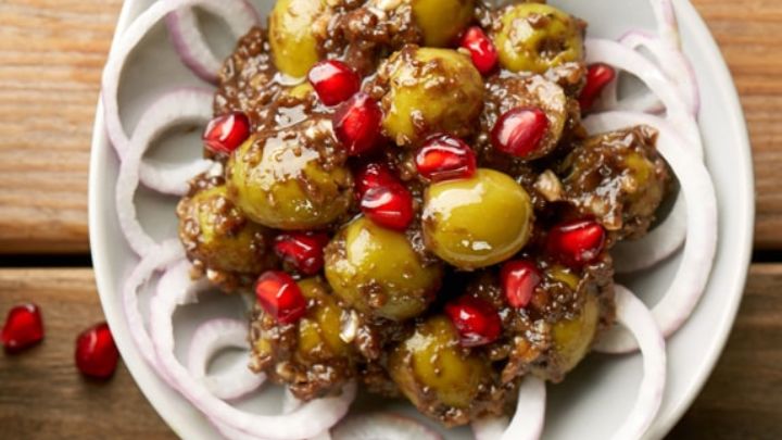 مواد لازم جهت تهیه زیتون پرورده با رب آلو مواد لازم جهت تهیه زیتون پرورده با رب آلو