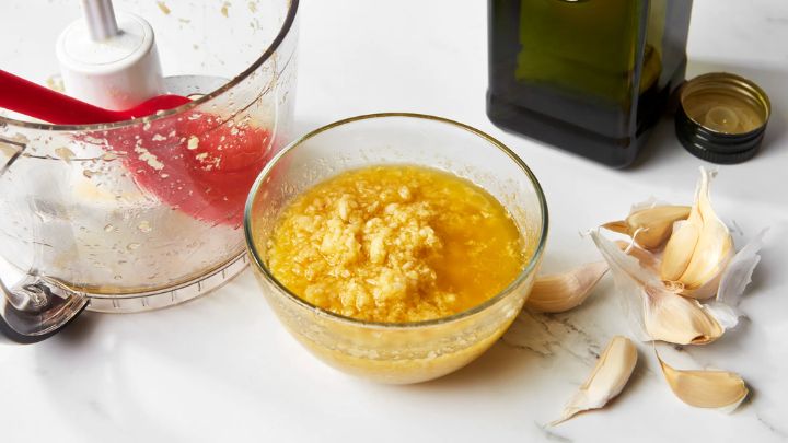 نکات و فوت و فنهای تهیه پوره سیر خانگی نکات و فوت و فنهای تهیه پوره سیر خانگی