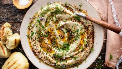 طرز تهیه دیپ بادمجان کبابی و سیر؛ یک پیشغذای سریع و آسان