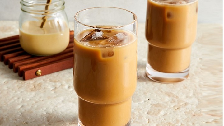 طرز تهیه آیس کافه با نسکافه بدون شیر طرز تهیه آیس کافه با نسکافه بدون شیر