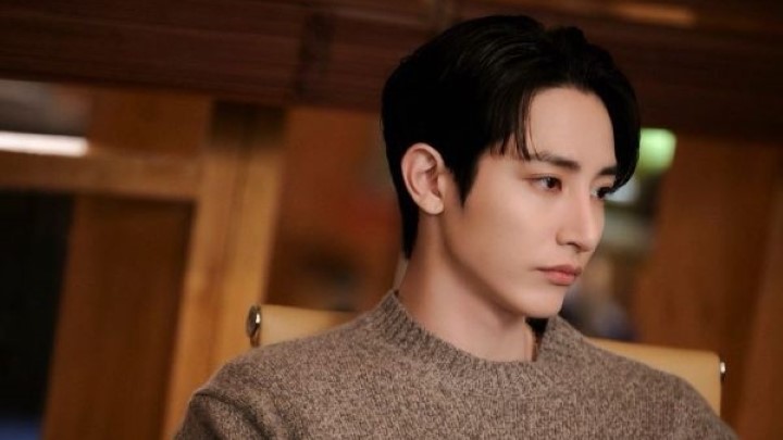 ویرانگر در خدمتگزاری شما حاضر است یا عذاب در خدمت شما (Doom at Your Service) از بهترین سریالهای کرهای با بازی لی سو هیوک ویرانگر در خدمتگزاری شما حاضر است یا عذاب در خدمت شما (Doom at Your Service) از بهترین سریالهای کرهای با بازی لی سو هیوک