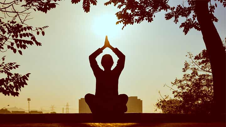 مدیتیشن هدایت شده برای جذب شغل دلخواه مدیتیشن هدایت شده برای جذب شغل دلخواه