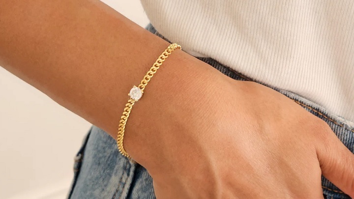 با دستبند طلای مینیمال، به استایل خود شخصیت ببخشید