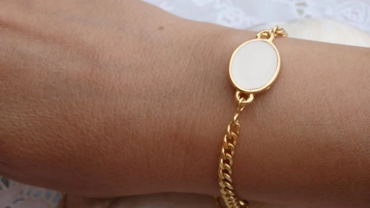 دستبند طلای مینیمال: تکمیل‌کننده استایل مدرن شما