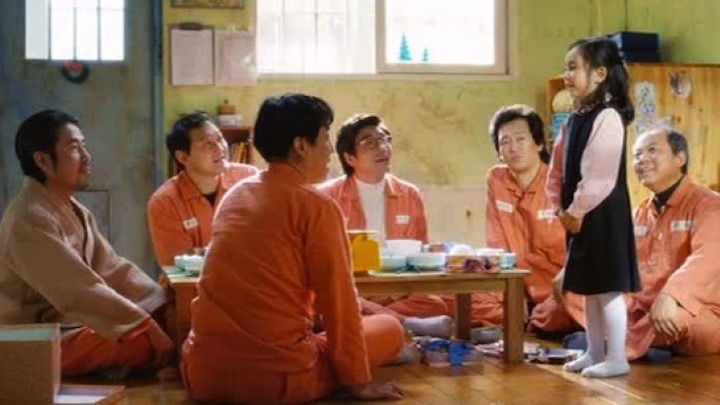 معجزه در سلول شماره 7 (Miracle in Cell No. 7) از بهترین فیلمهای کمدی کرهای معجزه در سلول شماره 7 (Miracle in Cell No. 7) از بهترین فیلمهای کمدی کرهای