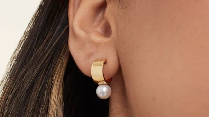 گوشوارههای رینگی طلا: یک انتخاب خاص برای افراد خاص گوشوارههای رینگی طلا: یک انتخاب خاص برای افراد خاص