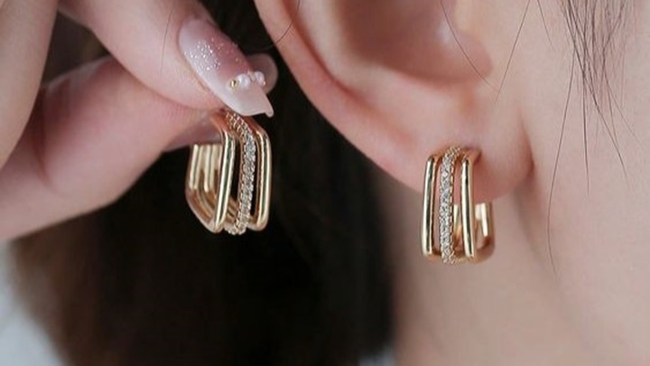 رینگهای طلایی: جدیدترین ترند جواهرات رینگهای طلایی: جدیدترین ترند جواهرات