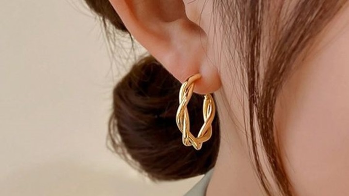 درخشش بینظیر طلا در گوشوارههای رینگی درخشش بینظیر طلا در گوشوارههای رینگی