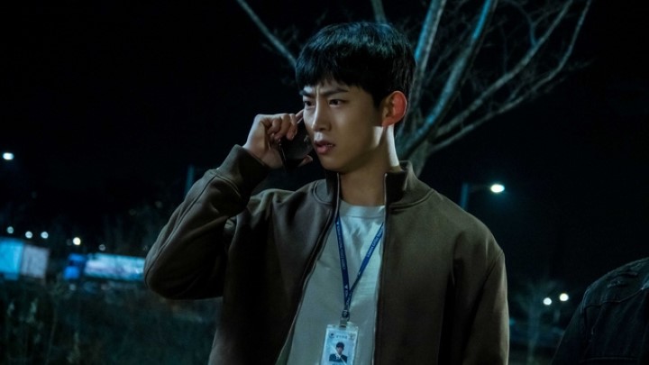 کور (Blind) از بهترین سریالهای اوک تک یون کور (Blind) از بهترین سریالهای اوک تک یون