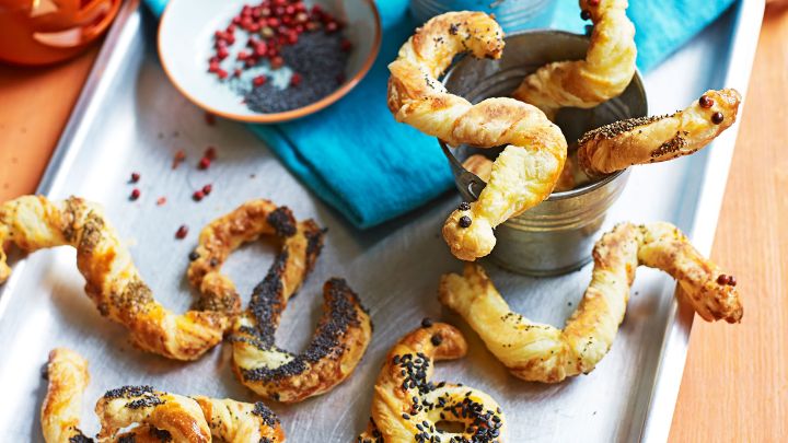 مار سمی از فینگرفودهای هالووینی مار سمی از فینگرفودهای هالووینی