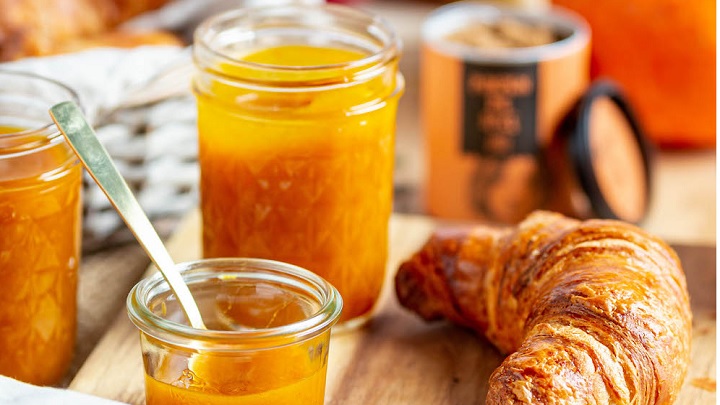 مراحل تهیه مربای کدو حلوایی با زنجبیل و لیمو