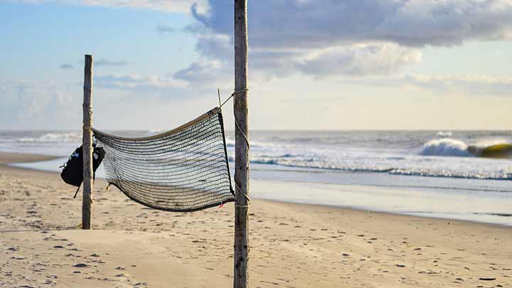 تفریحات رایگان ساحل ریشهر