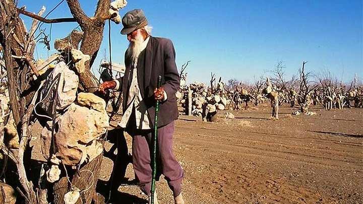 باغ سنگی سیرجان از مرموزترین جاهای ایران باغ سنگی سیرجان از مرموزترین جاهای ایران