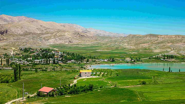 روستای سلهبن از جاهای دیدنی فیروزکوه روستای سلهبن از جاهای دیدنی فیروزکوه