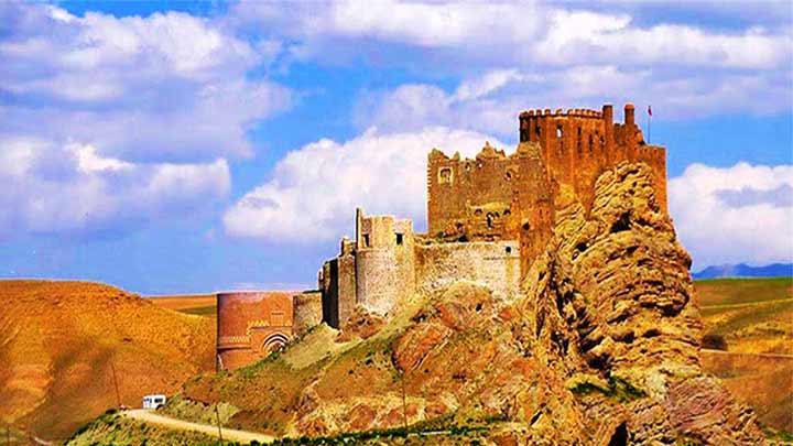 با جاهای دیدنی منطقه الموت قزوین آشنا شوید با جاهای دیدنی منطقه الموت قزوین آشنا شوید