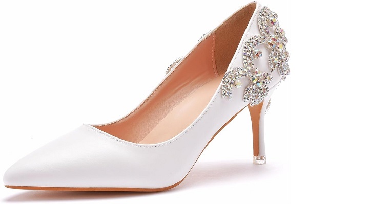 کفش‌های عروس ساده: ظرافت در تکمیل زیبایی عروس