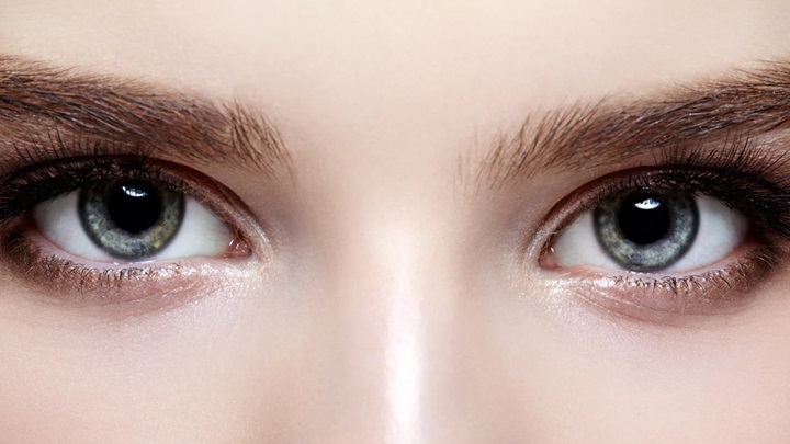 9 ترفند آرایشی برای چشمان ریز 9 ترفند آرایشی برای چشمان ریز