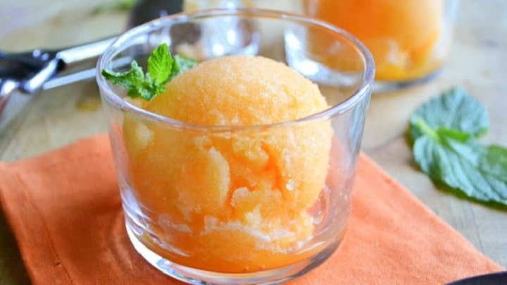 نکات و فوت و فن‌های تهیه یک بستنی خوشمزه با نارنگی